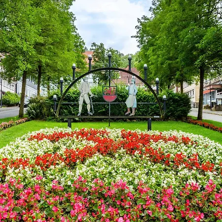 Modernes In Traumlage アパート