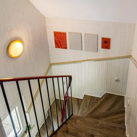 Modernes In Traumlage * ランゲスハイム